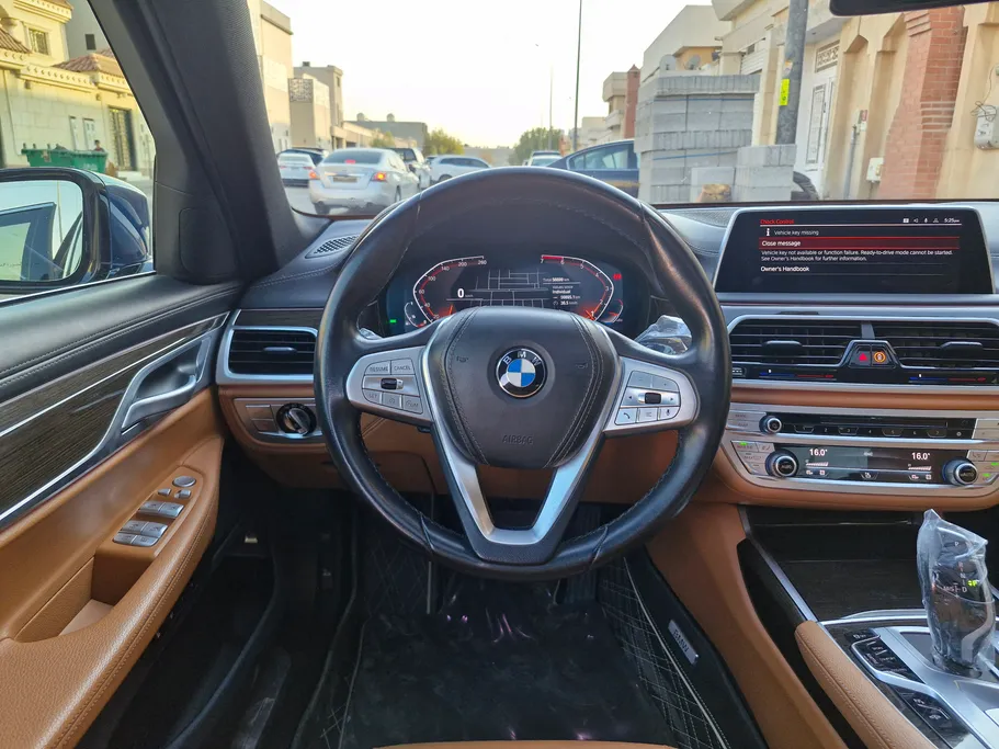 2022 BMW 7 Series 730Li 