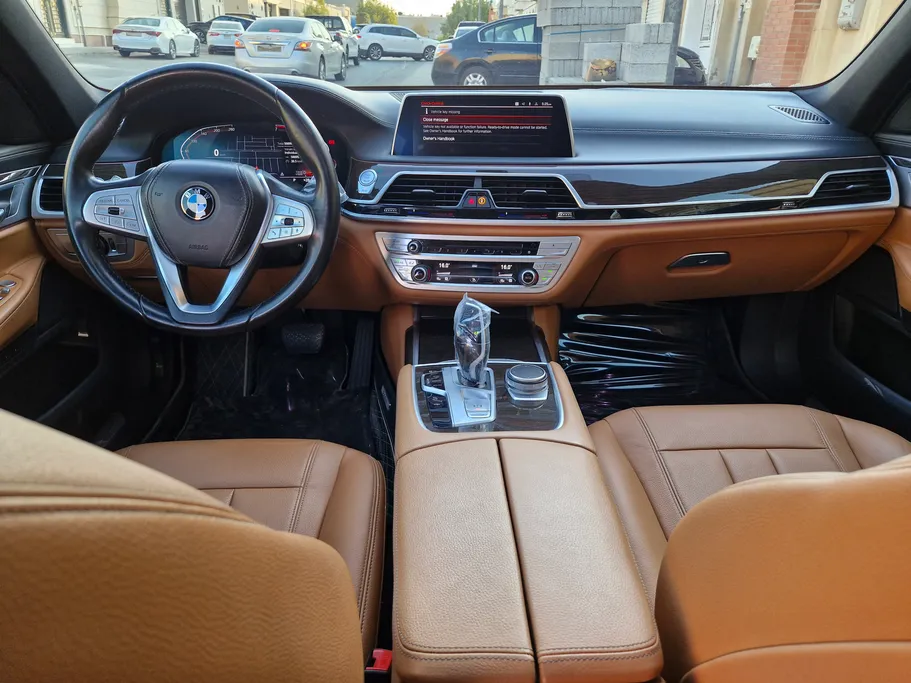 2022 BMW 7 Series 730Li 