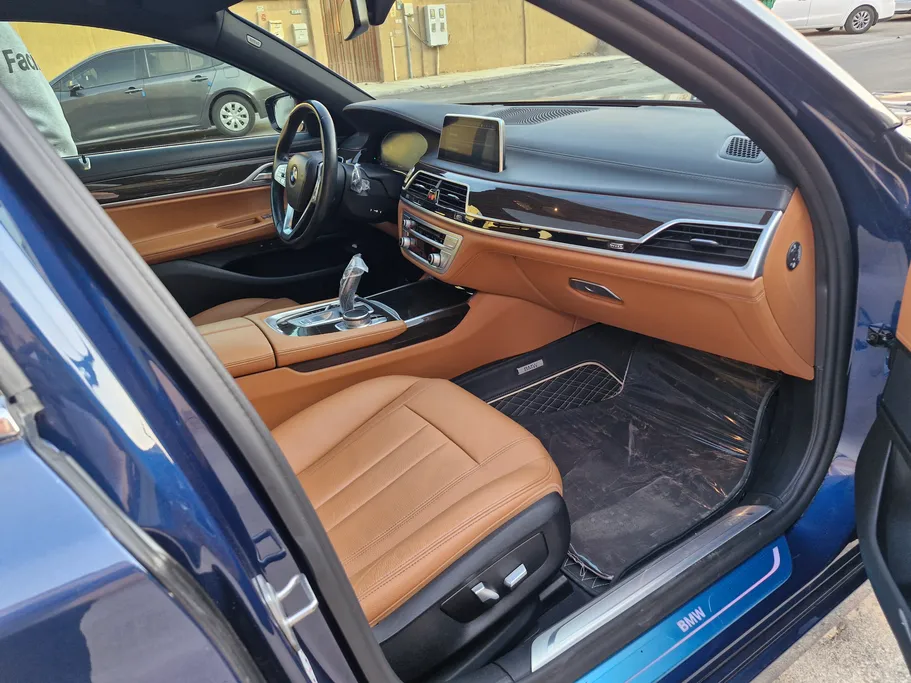 2022 BMW 7 Series 730Li 