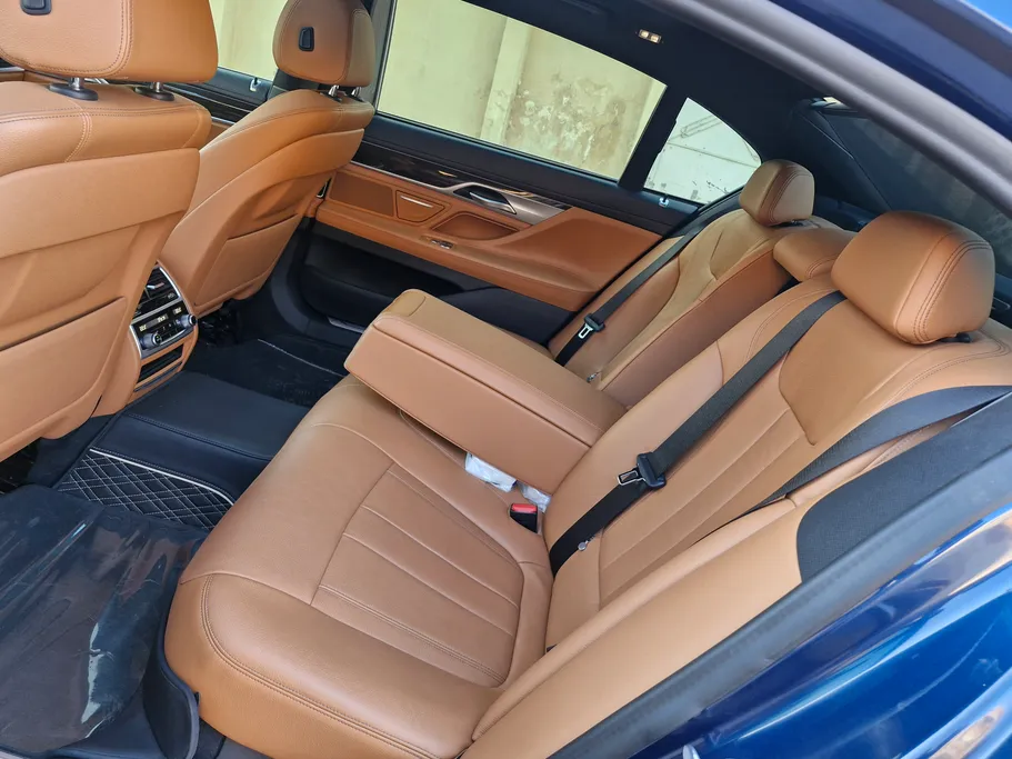 2022 BMW 7 Series 730Li 