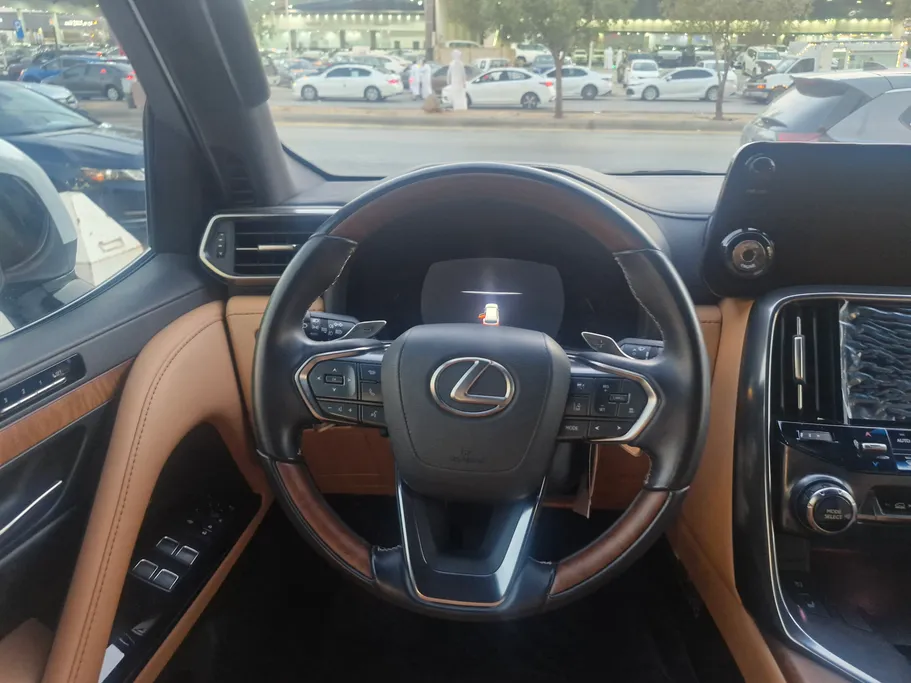 لكزس LX 600 BB Elite 2024 