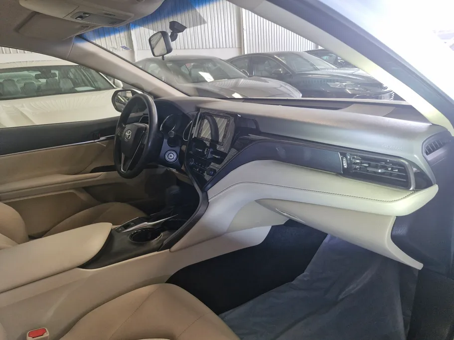 2023 Toyota Camry  LE 