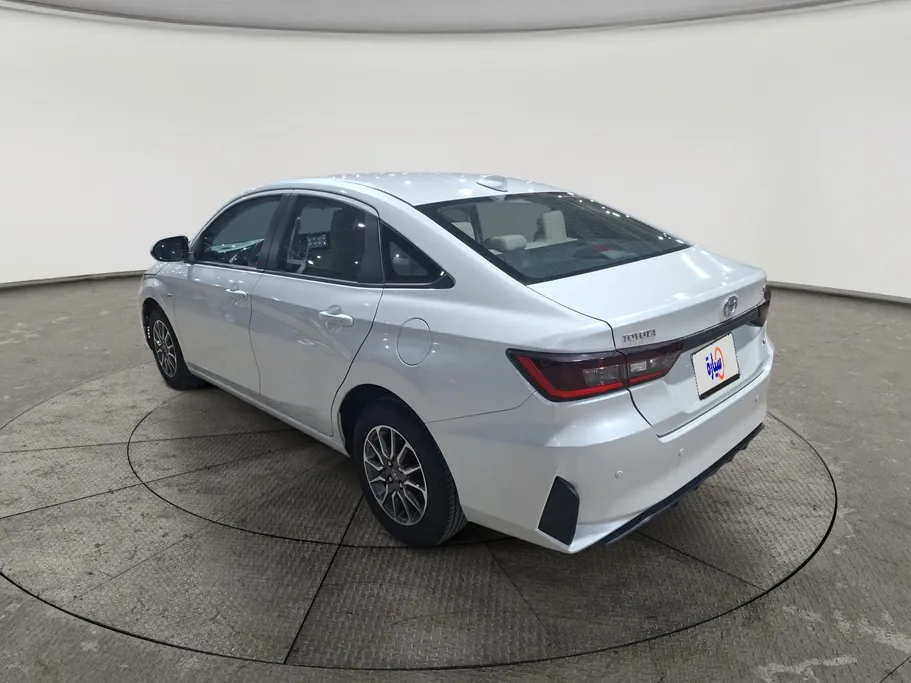 2024 Toyota Yaris  Y 