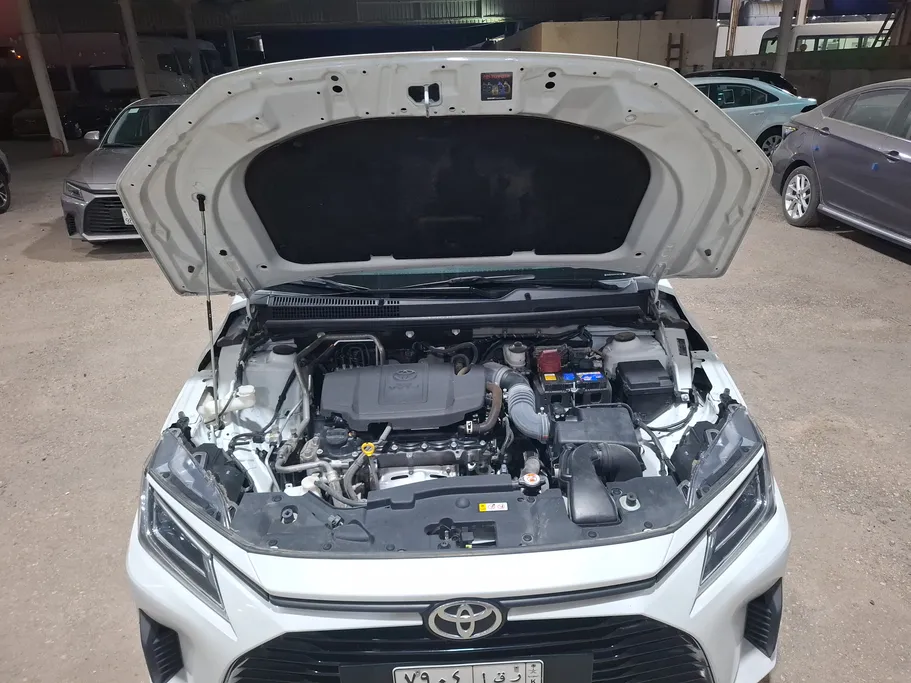 2024 Toyota Yaris  Y 