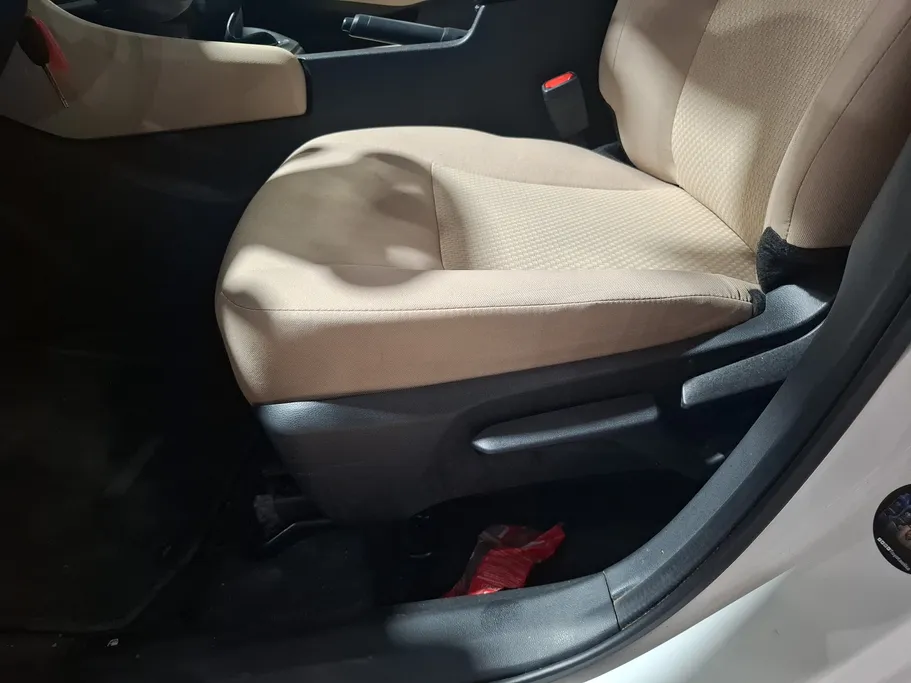 2024 Toyota Yaris  Y 