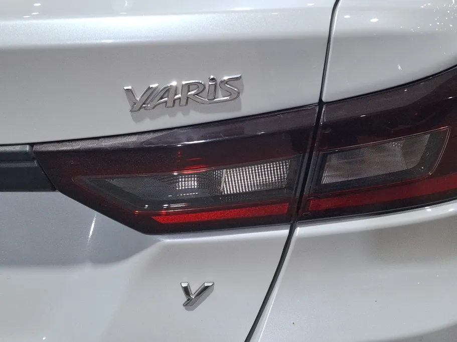 2024 Toyota Yaris  Y 