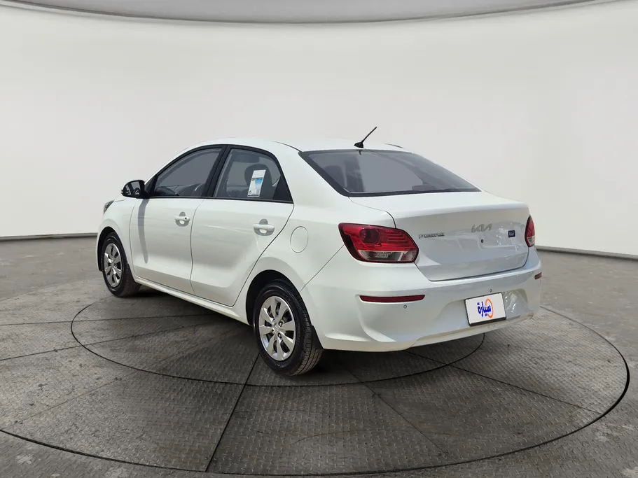 2022 Kia Pegas LX 