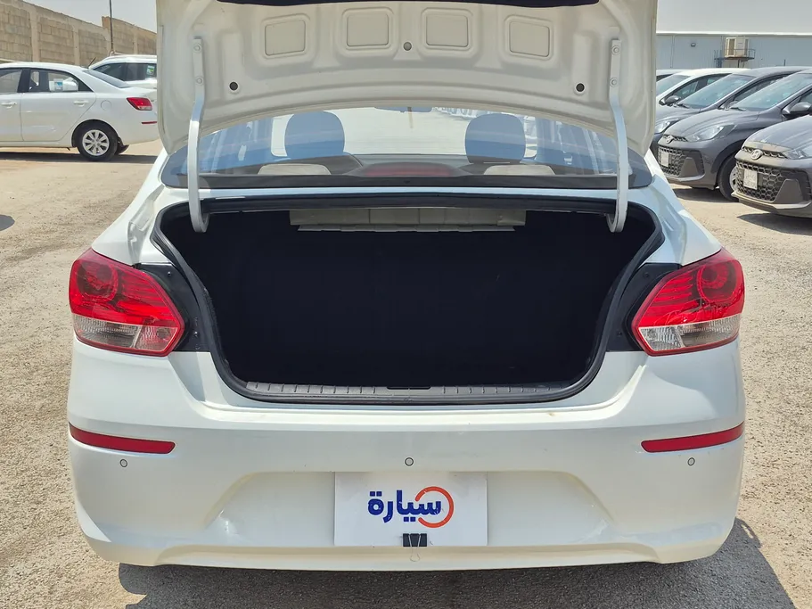 2022 Kia Pegas LX 