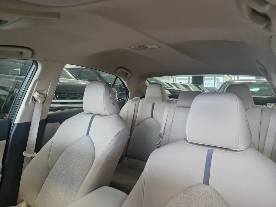 2023 Toyota Camry  LE 