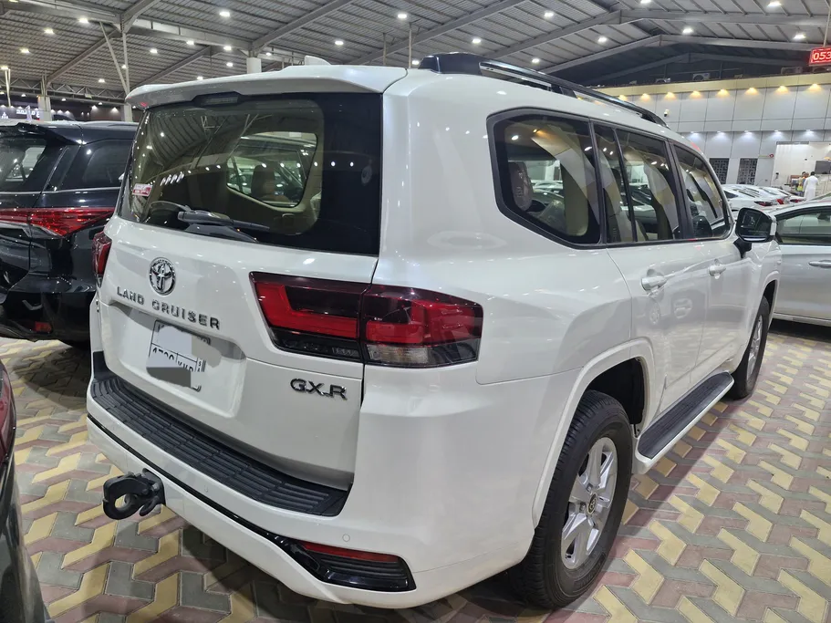 تويوتا لاندكروزر GXR3 DSL 2023 