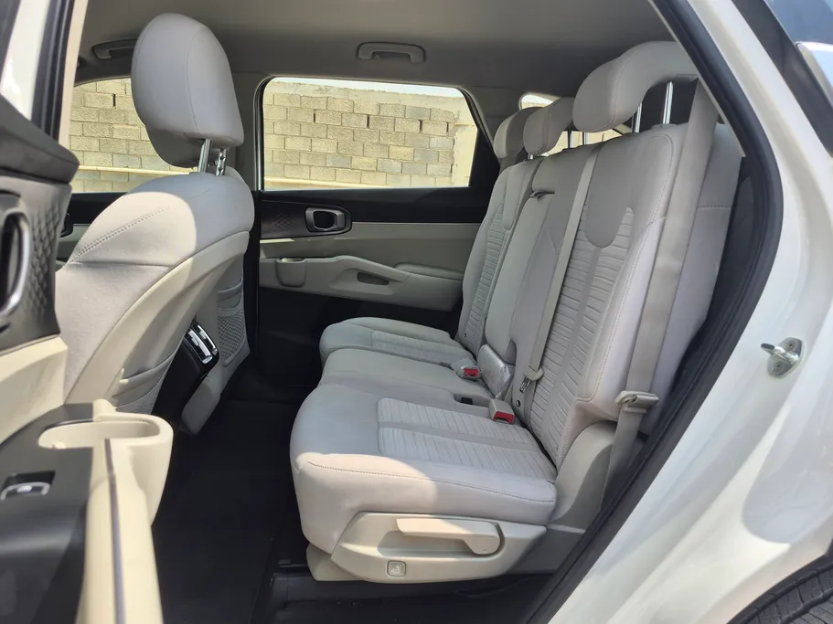 2022 Kia Sorento LX 