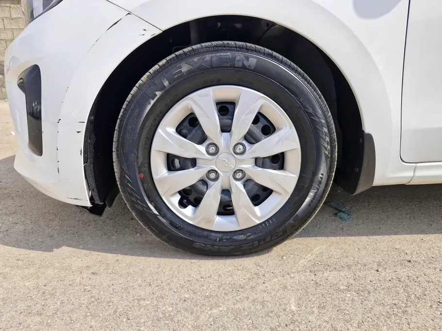 2025 كيا Pegas LX 