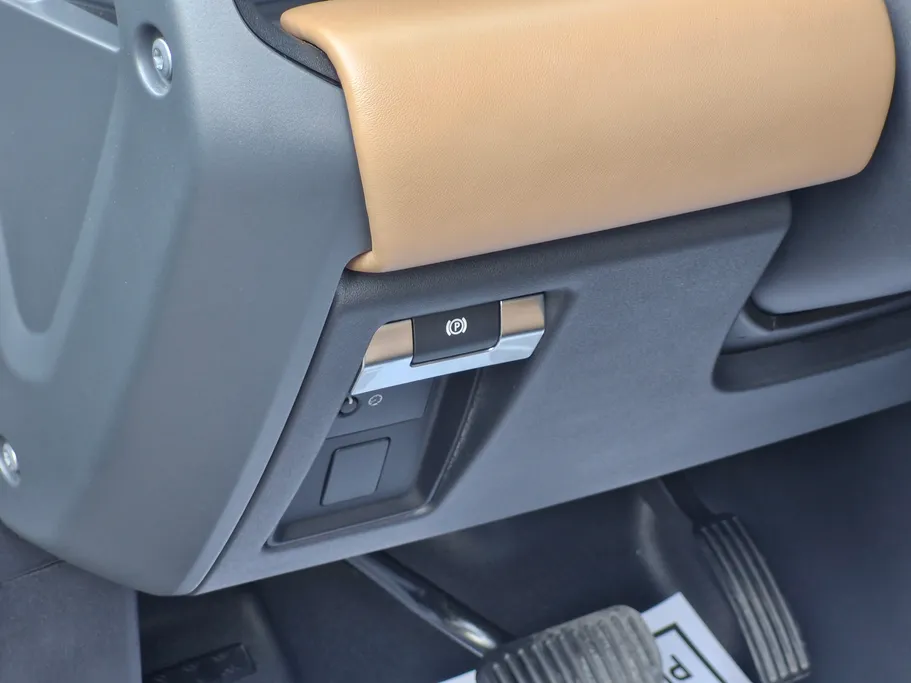 2025 Land Rover Defender P300 S 
