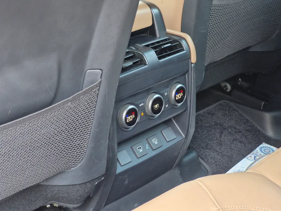 2025 Land Rover Defender P300 S 