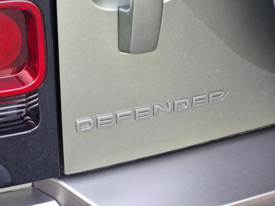 2025 Land Rover Defender P300 S 