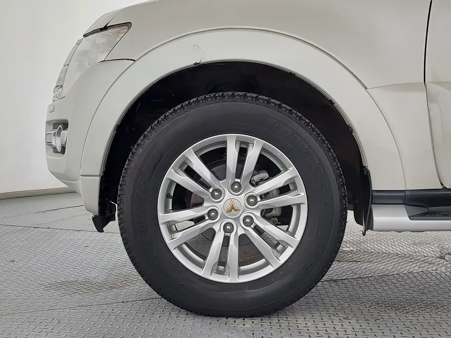 ميتسوبيشي باجيرو GLS 4Doors 2024 
