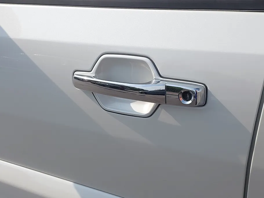 ميتسوبيشي باجيرو GLS 4Doors 2024 