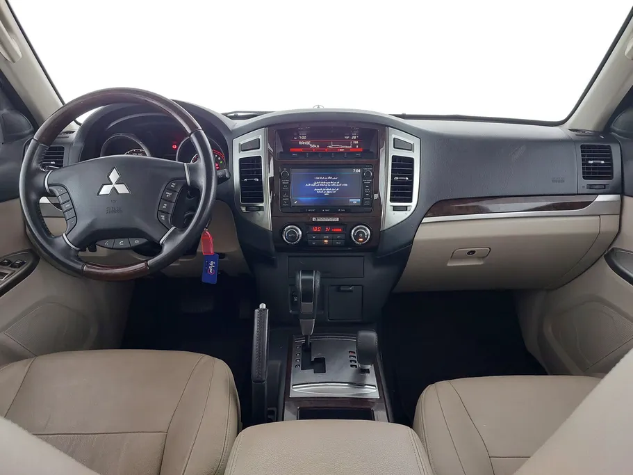 ميتسوبيشي باجيرو GLS 4Doors 2024 
