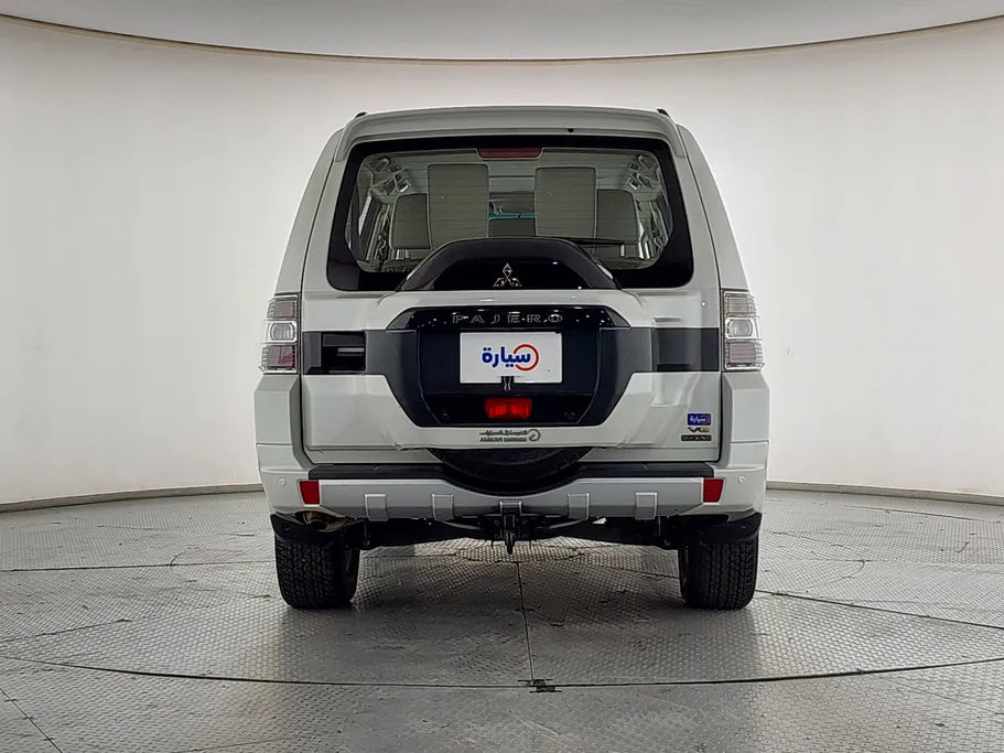 ميتسوبيشي باجيرو GLS 4Doors 2024 