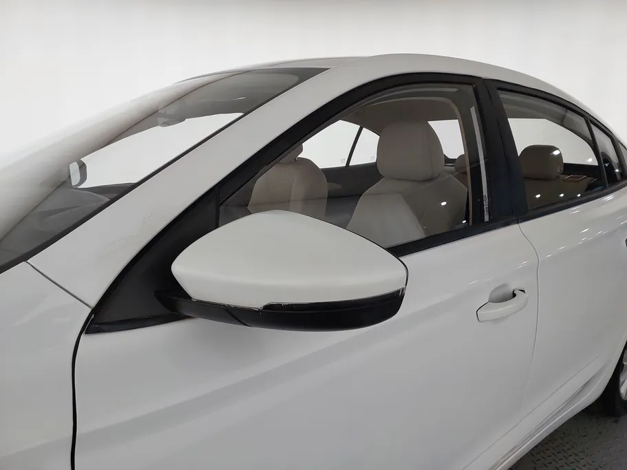 2023 MG 5 STD 