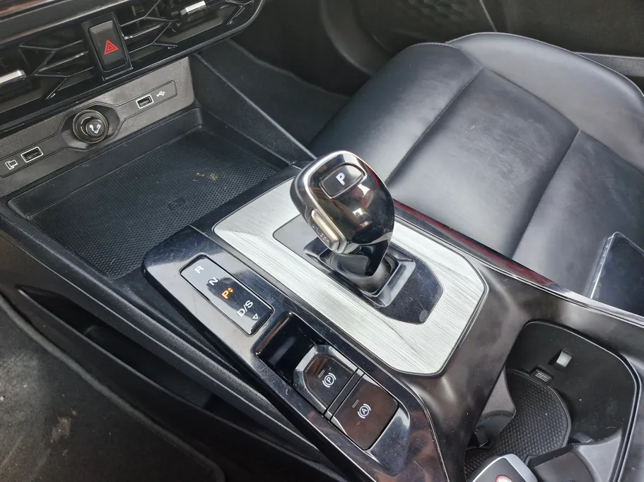 ام جي جي تي LUX 2022 