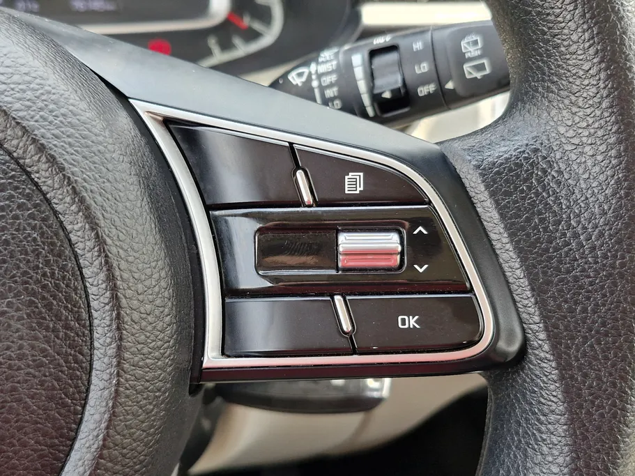 2023 Kia SONET LX 