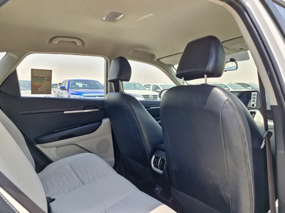 2023 Kia SONET LX 