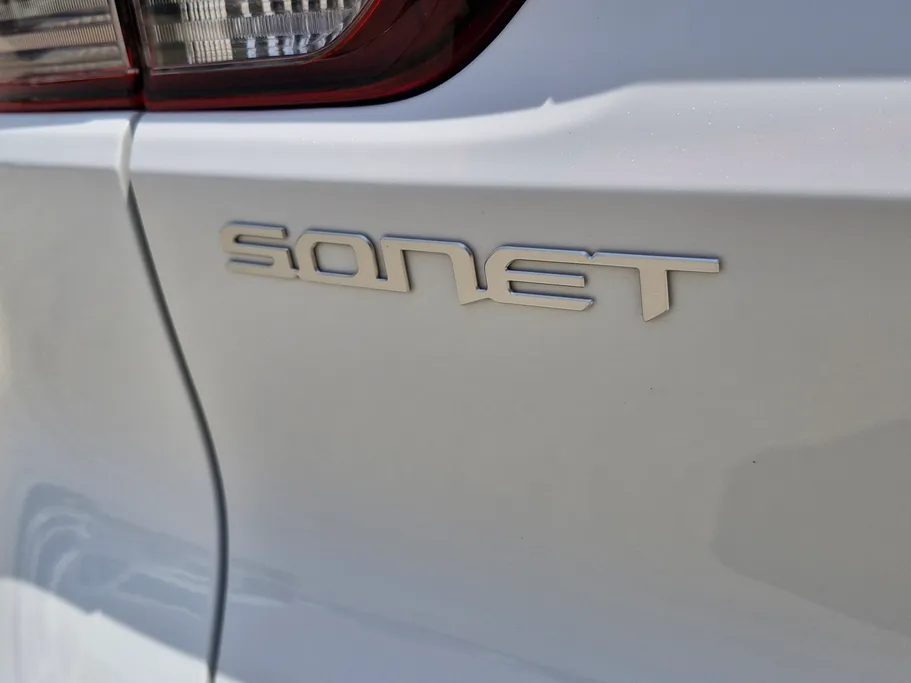2023 Kia SONET LX 