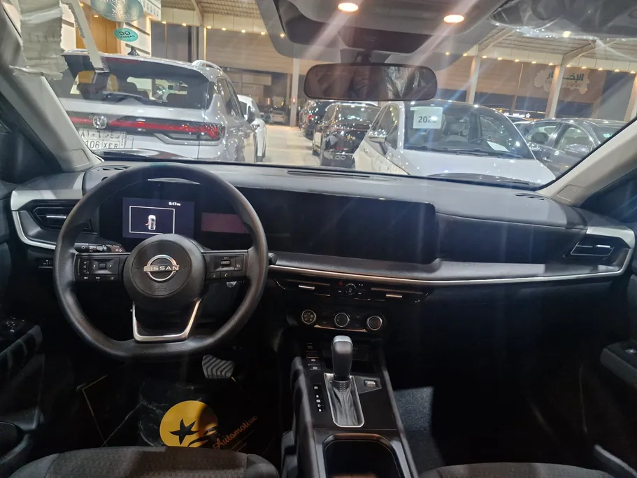 2025 Nissan Kicks S 