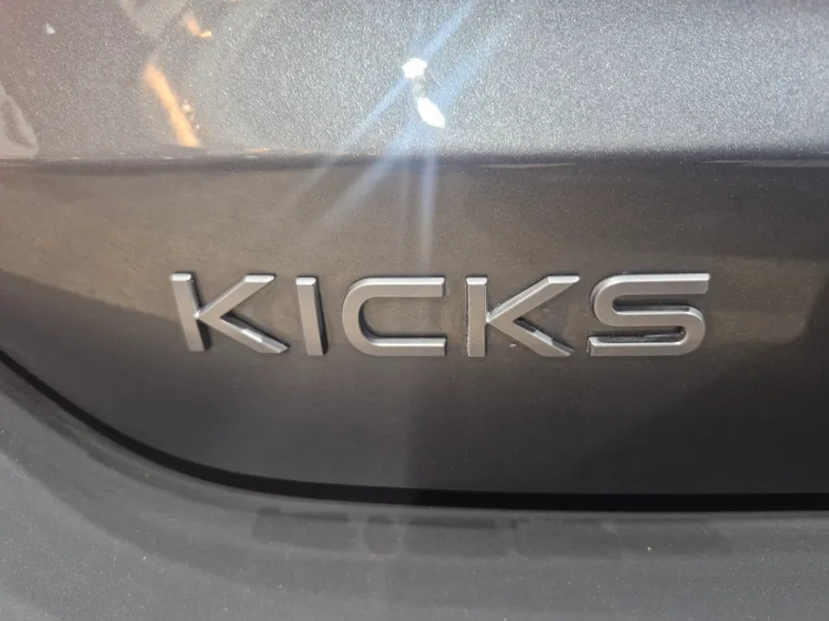 2025 Nissan Kicks S 