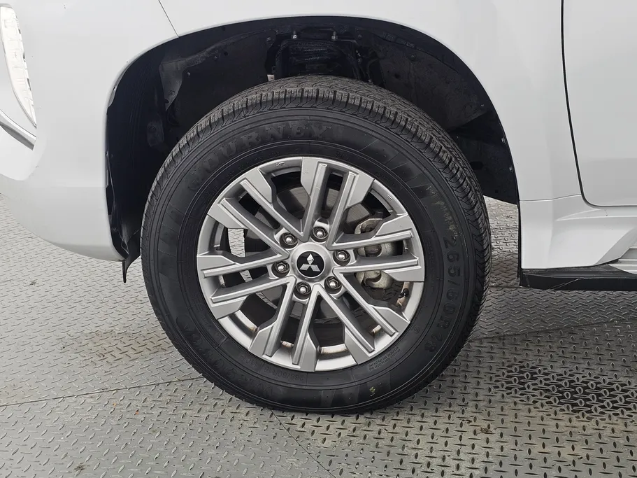 ميتسوبيشي  مونتيرو سبورت GLS-ML 2021 