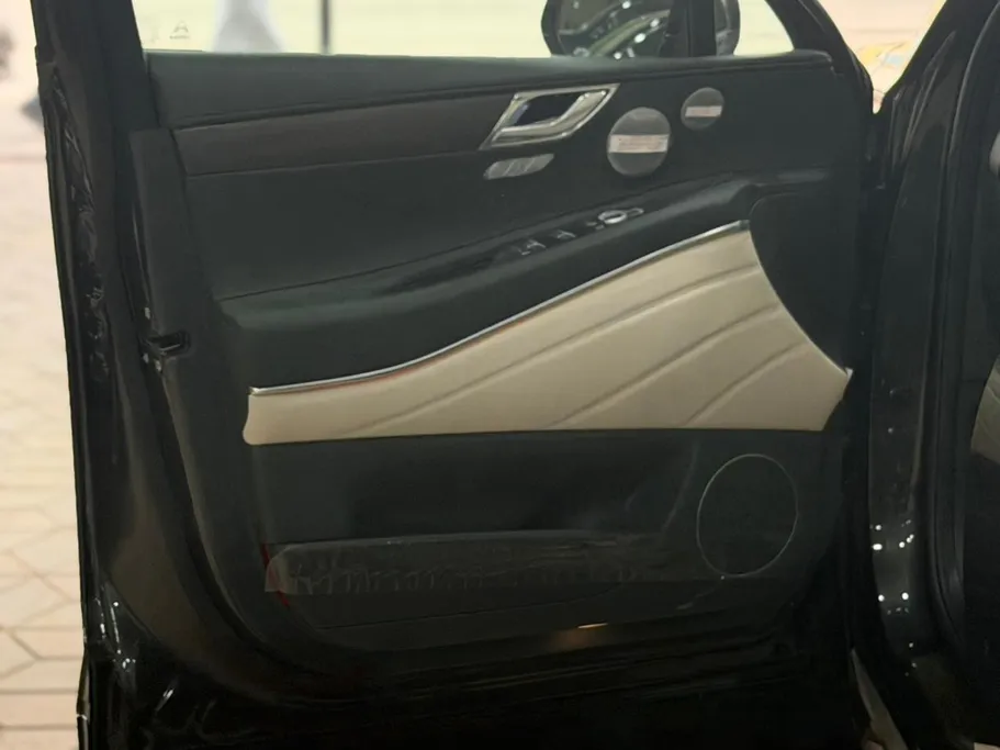 2026 Genesis GV80 Premium 