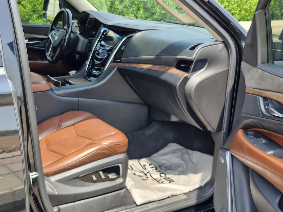 كاديلاك اسكاليد Premium Luxury 2018 
