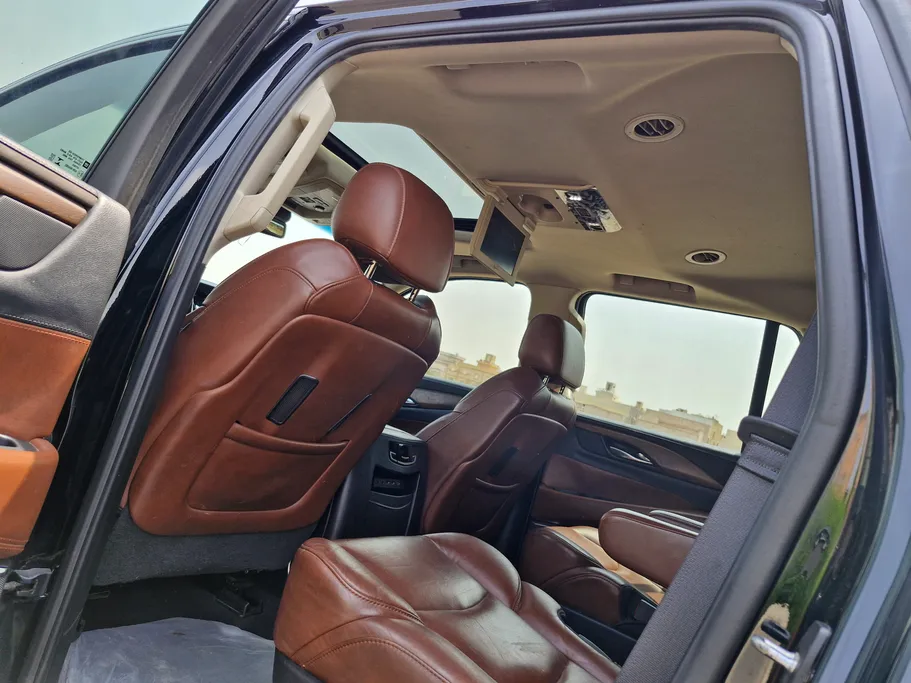 كاديلاك اسكاليد Premium Luxury 2018 