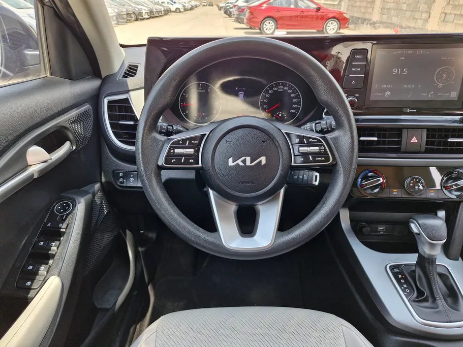 2023 Kia Seltos LX 