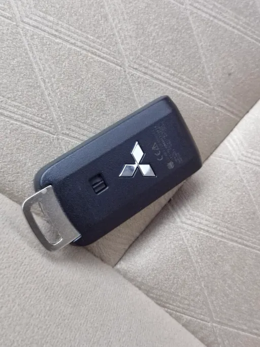 2024 Mitsubishi XPANDER HL 