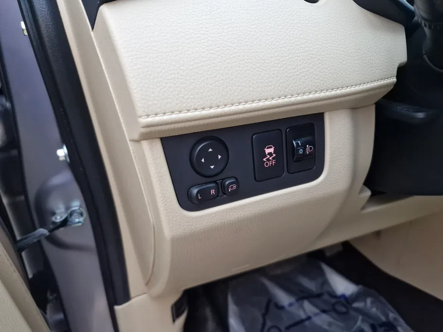 2024 Mitsubishi XPANDER HL 
