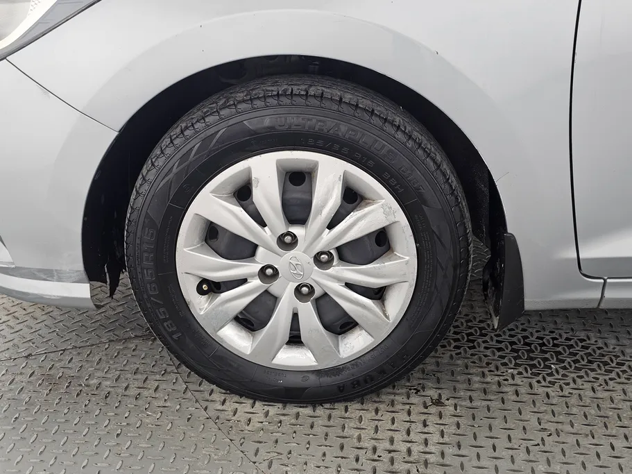 2021 Hyundai Accent Smart 