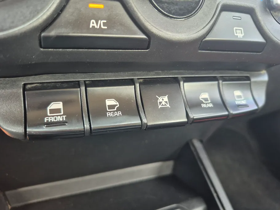 2024 Kia Pegas LX 
