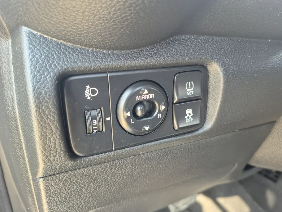 2024 Kia Pegas LX 