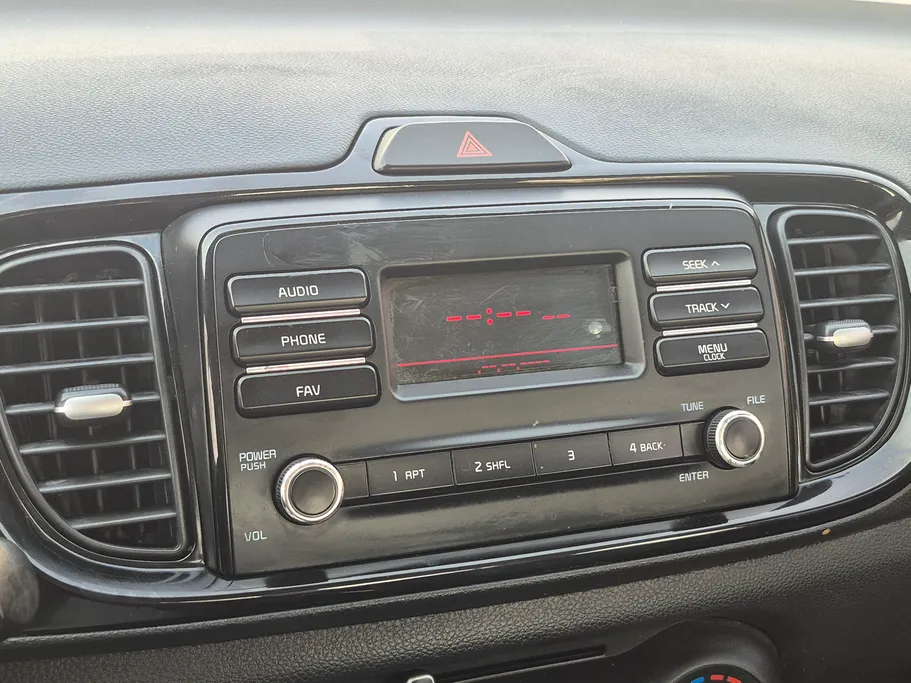 2024 Kia Pegas LX 