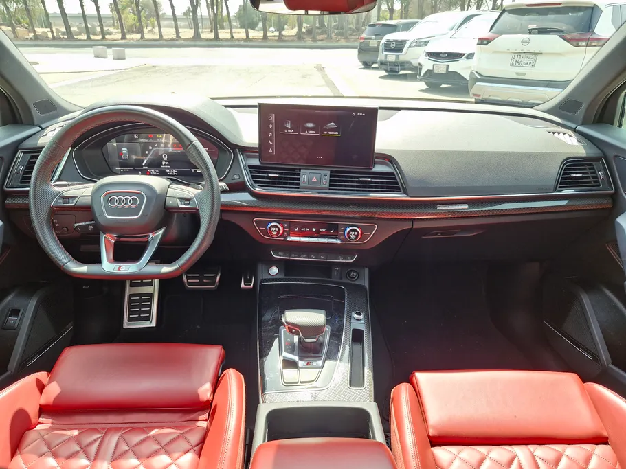 2023 Audi SQ5  