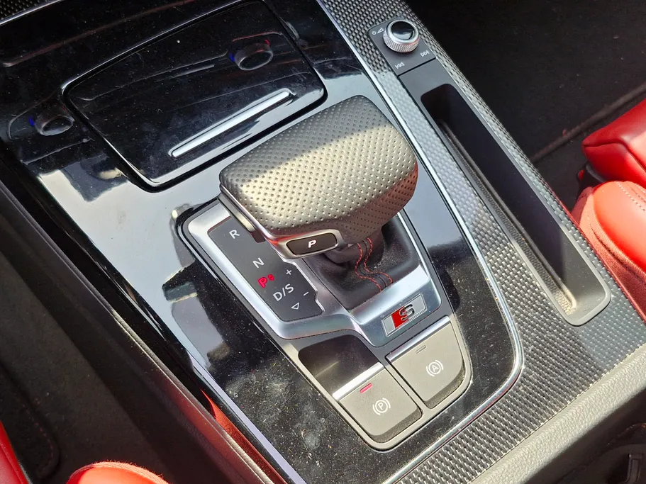 2023 Audi SQ5  