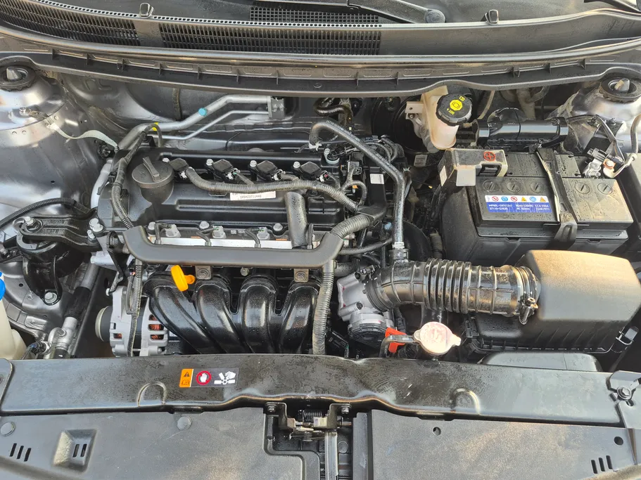 2025 Kia Pegas LX 