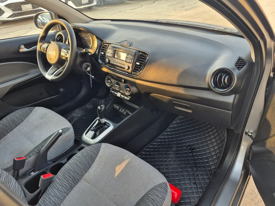 2025 Kia Pegas LX 