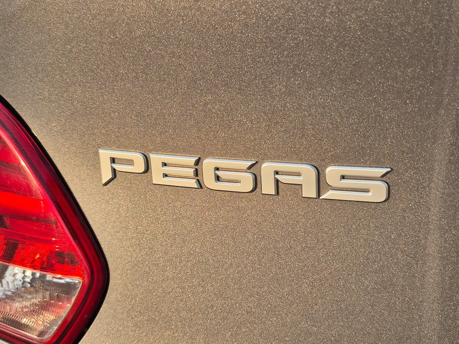 2025 Kia Pegas LX 