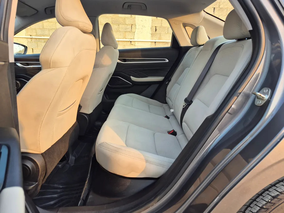 جيلي امجراند GS 2024 
