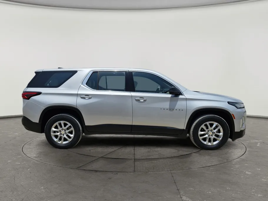 2022 Chevrolet Traverse LT 