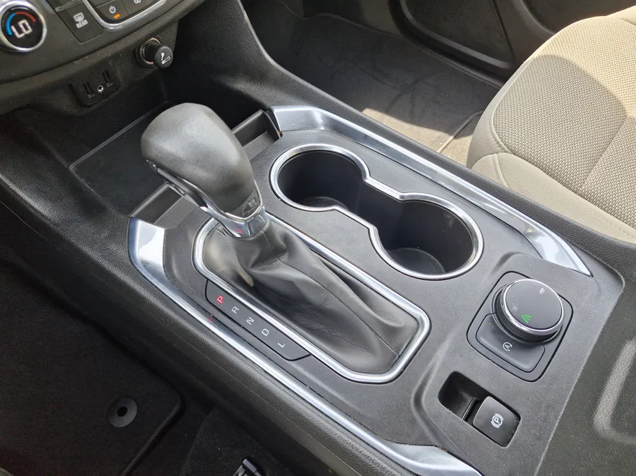 2022 Chevrolet Traverse LT 