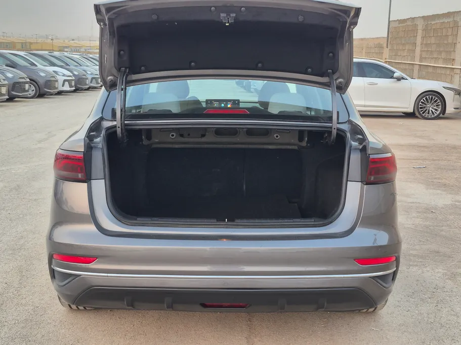 جيلي امجراند GS 2024 